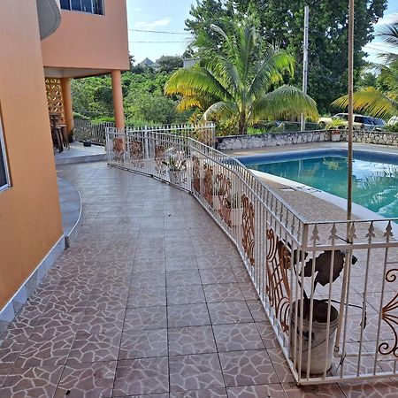 Chaudhry Holiday House Montego Bay Ngoại thất bức ảnh
