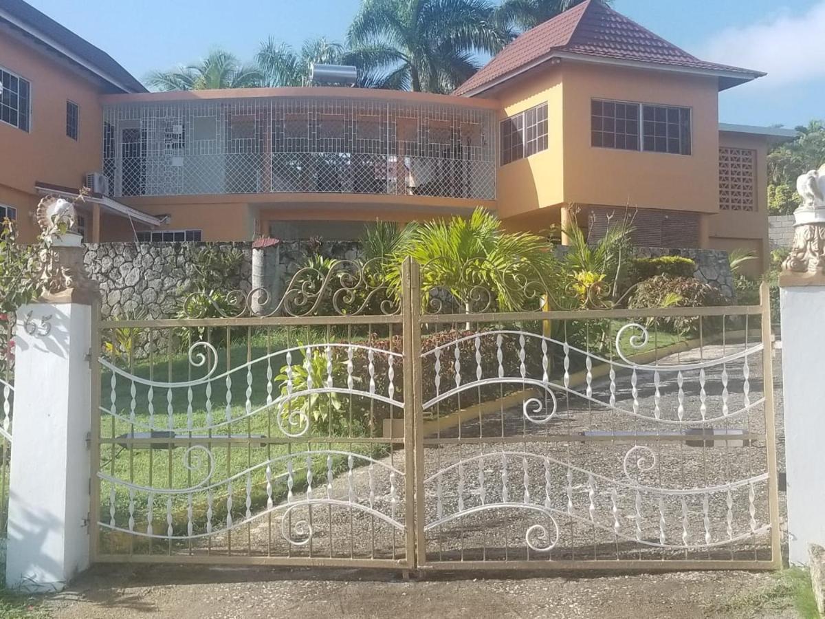 Chaudhry Holiday House Montego Bay Ngoại thất bức ảnh