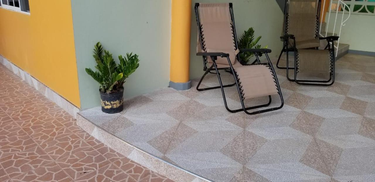 Chaudhry Holiday House Montego Bay Ngoại thất bức ảnh