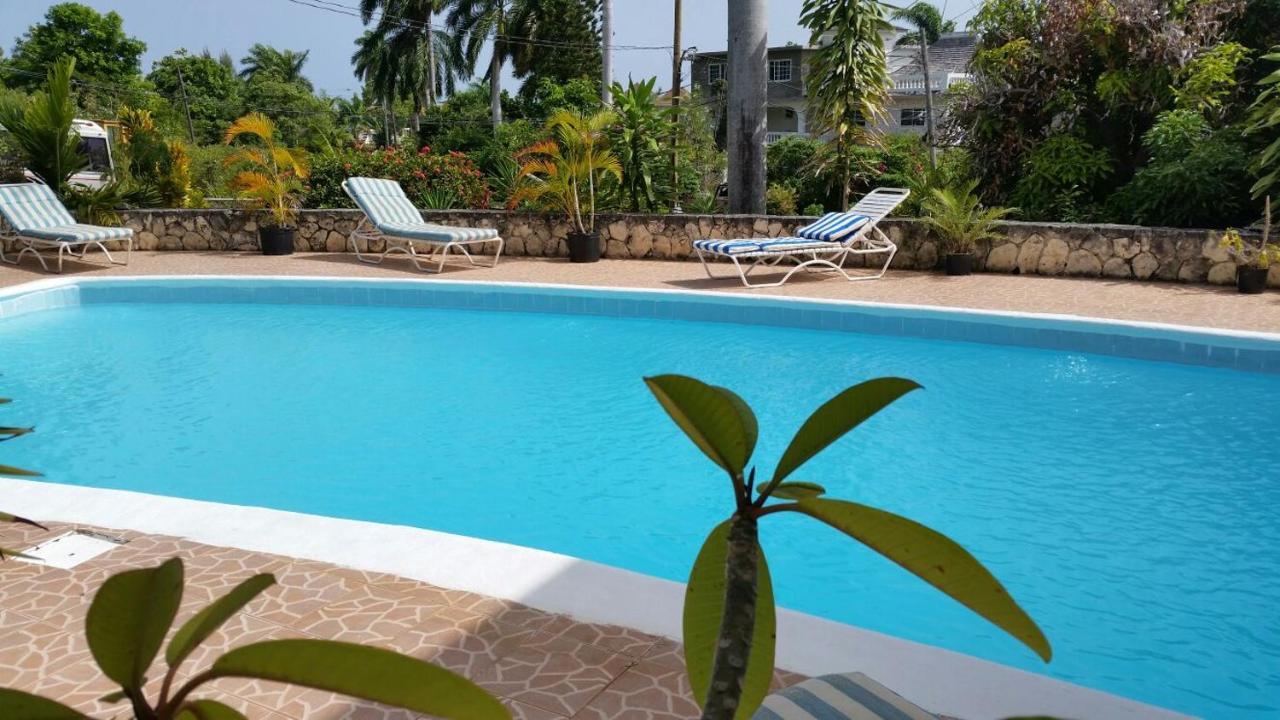 Chaudhry Holiday House Montego Bay Ngoại thất bức ảnh