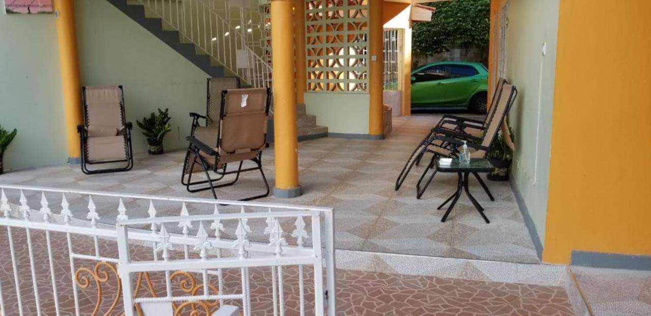 Chaudhry Holiday House Montego Bay Ngoại thất bức ảnh