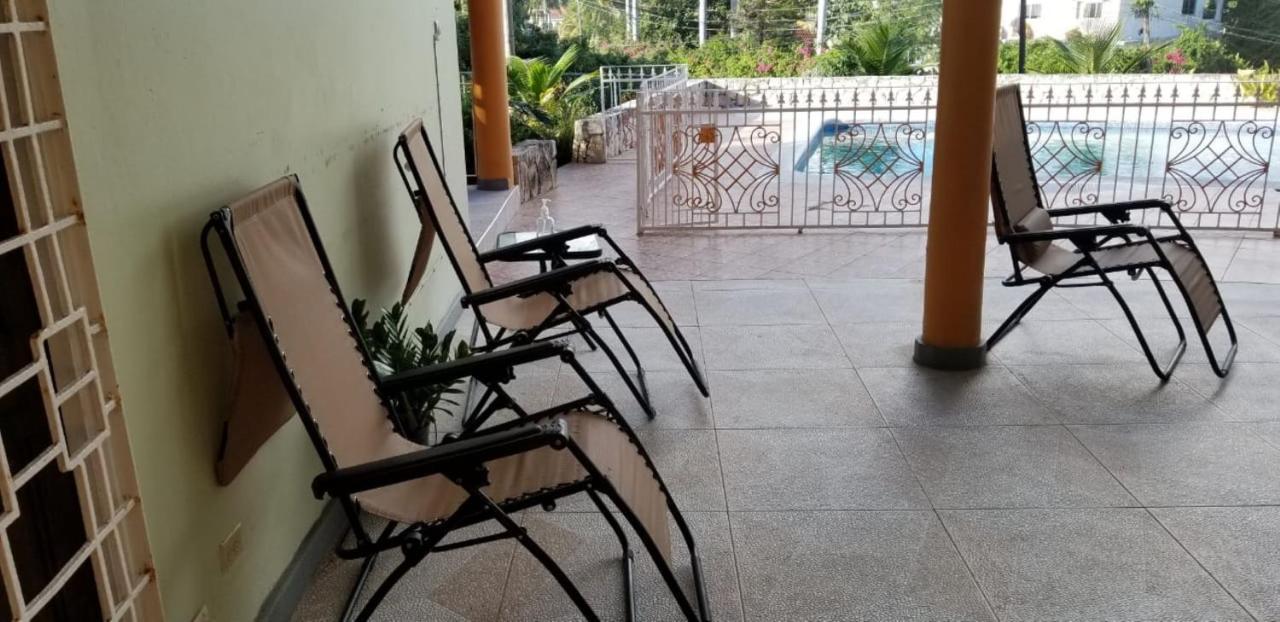 Chaudhry Holiday House Montego Bay Ngoại thất bức ảnh